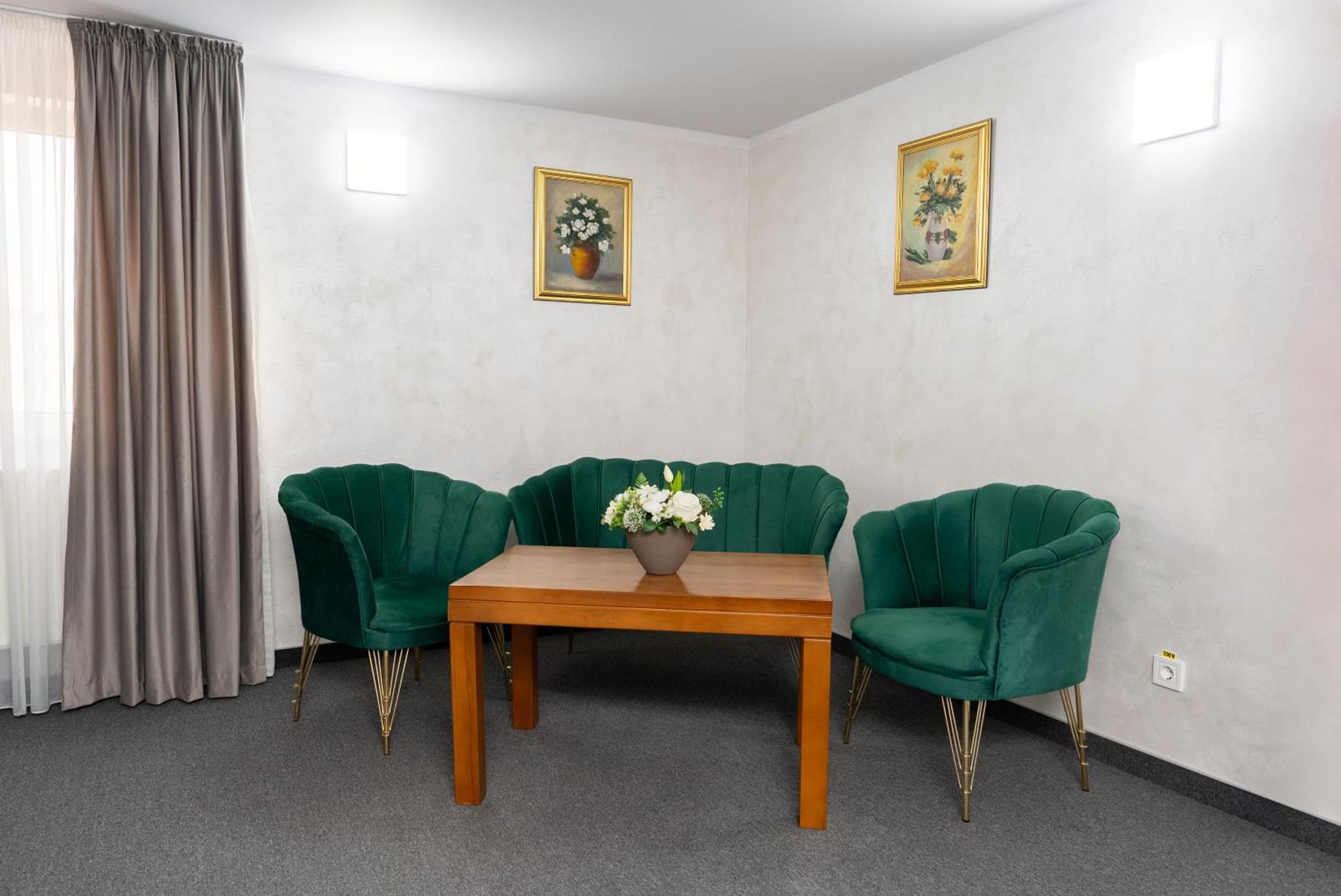 Hotel Casa De Piatra Scheia Luaran gambar